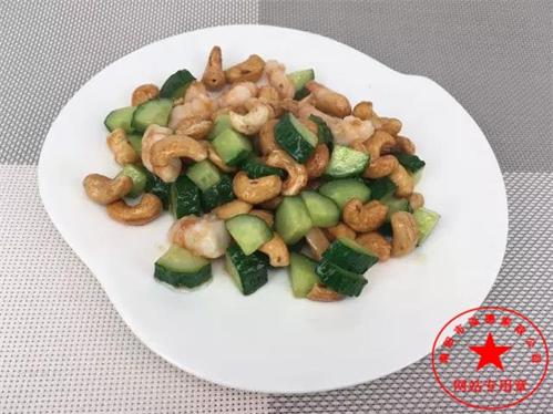 介紹幾個(gè)蝦做的催乳菜。坐月子應(yīng)該怎么吃？社旗月嫂培訓(xùn)哪家好？